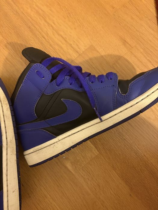 Adidasi Jordan 1, mov