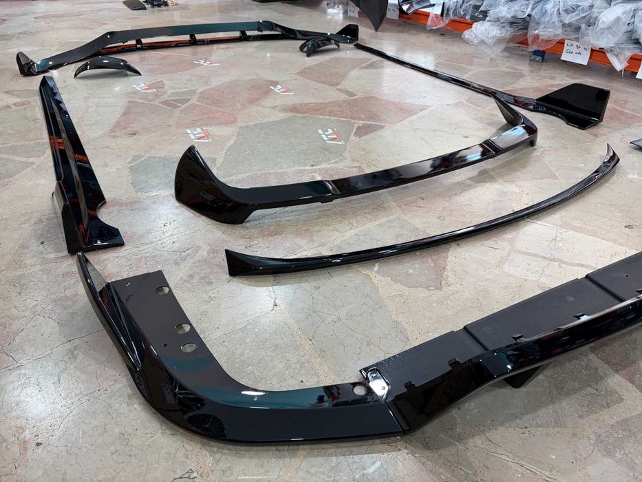 Aero Kit - BMW G05 2019+ MTech  Lip fata + Difuzor Spate + Lip Prag