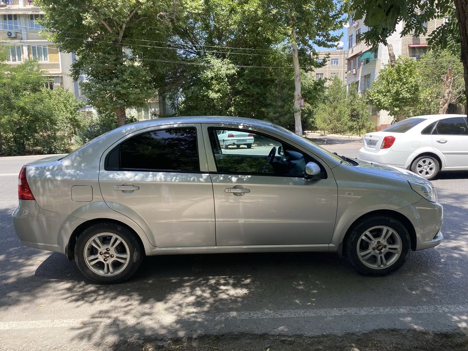 Nexia 3 aftamat 2017 yil 233000 km
