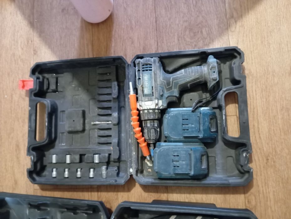 Продам технику. Холодильник,титан,телевизор.