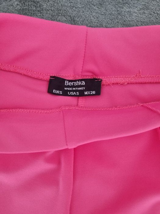 2 perechi colanti Bershka S