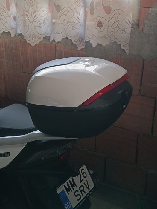 Cutie bagaj scuter/motocicleta de 32L