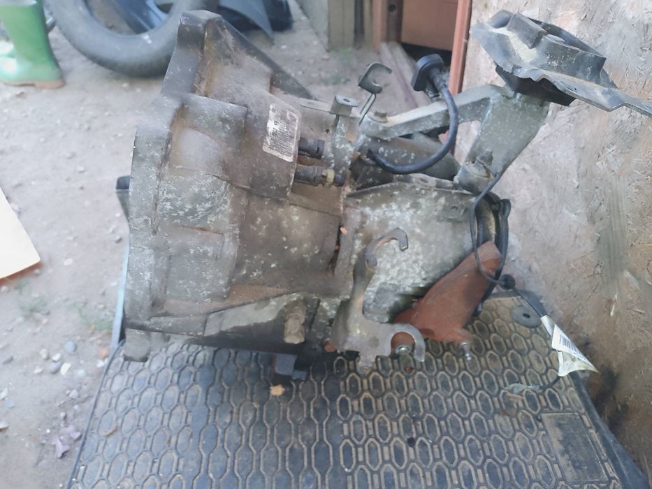 Kit ambreiaj/volantă, cutie viteze 5tr/timonerie,kit radiatoare apă/ac