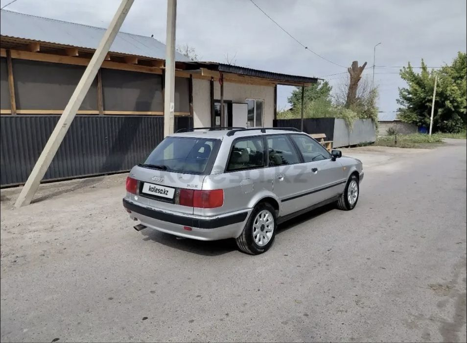 Ауди В4 в хорошем состоянии