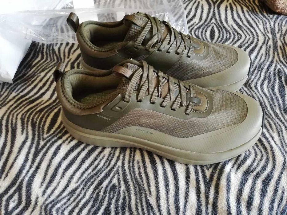 Кроссовки тактические