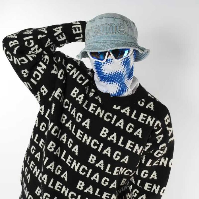 Свитер Черно-Белый Balenciaga