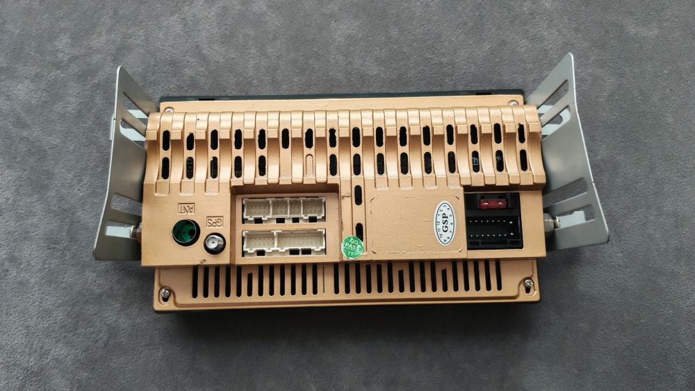 Продам автомагнитолу