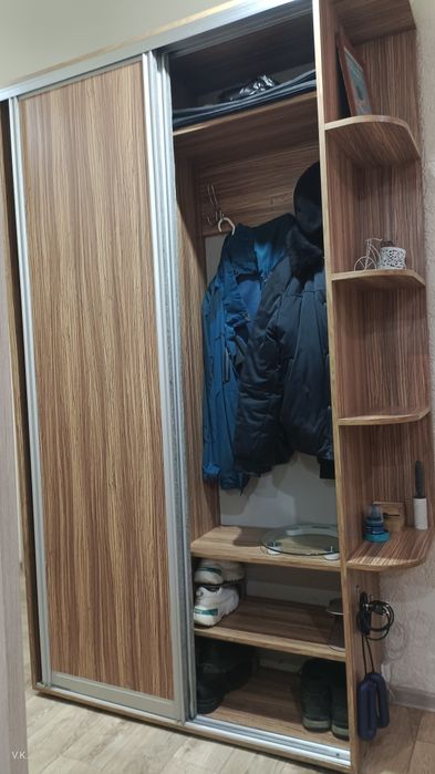 Продам шкаф с тумбой  20 т тг