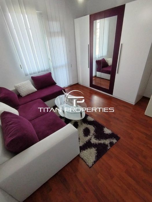 Тристаен апартамент в ж.к Възраждане