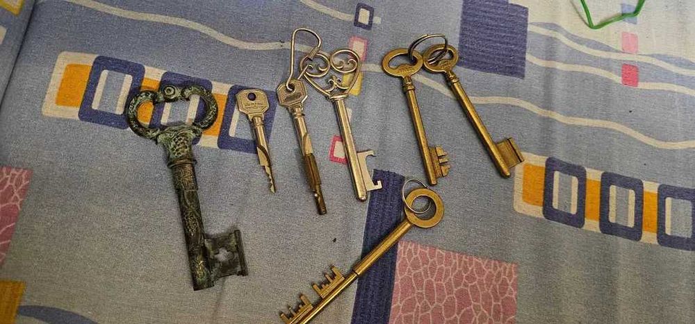 chei de servanta dulap veche usa usi