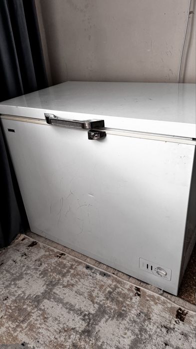 Продам морозильник