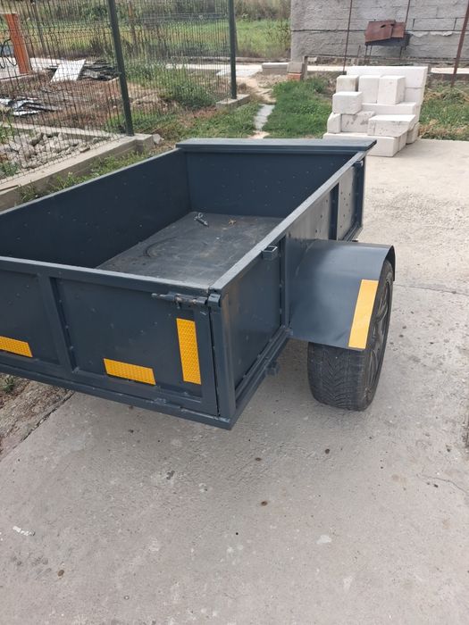 Vand remorcuta pt moltocultor sau tractoras
