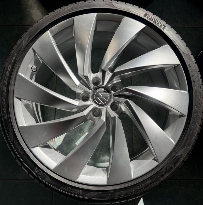 Roti/ jante aliaj R20 originale VW Arteon 245/35/20 Pirelli PZero vara