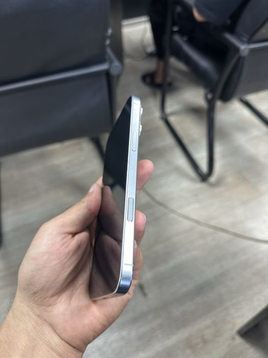 Iphone 16pro max srochni sotiladi
