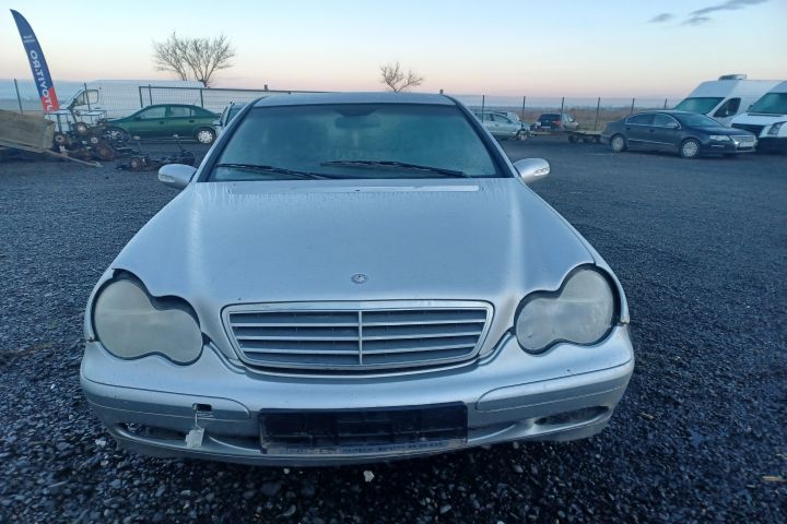 Carcasa filtru aer A6420901801 A6420901801 Mercedes-Benz C-Class W203