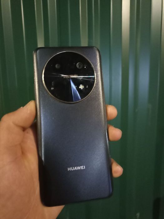 Huawei Nova 12 i
