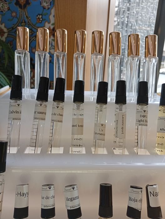 Продается духи на разлив.