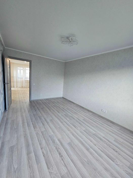 Продам 2комн Сарырка/Абая