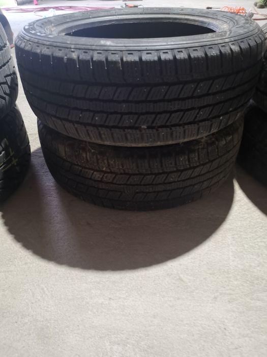 Vând cauciucuri de iarnă