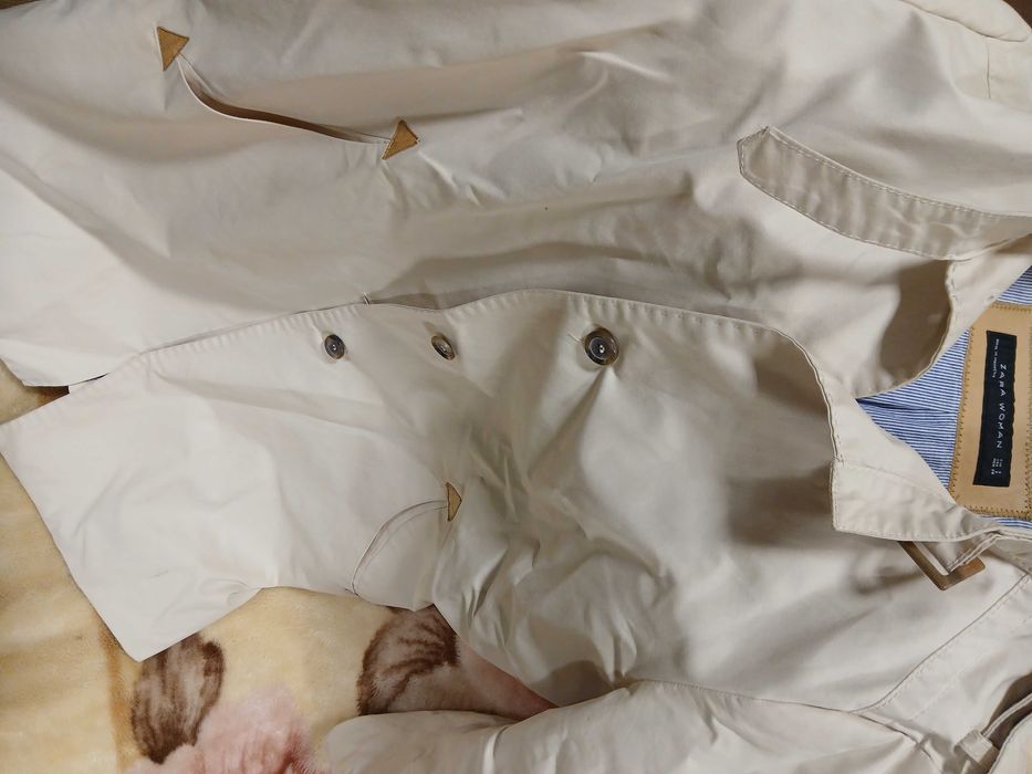 Haine diferite de vanzare