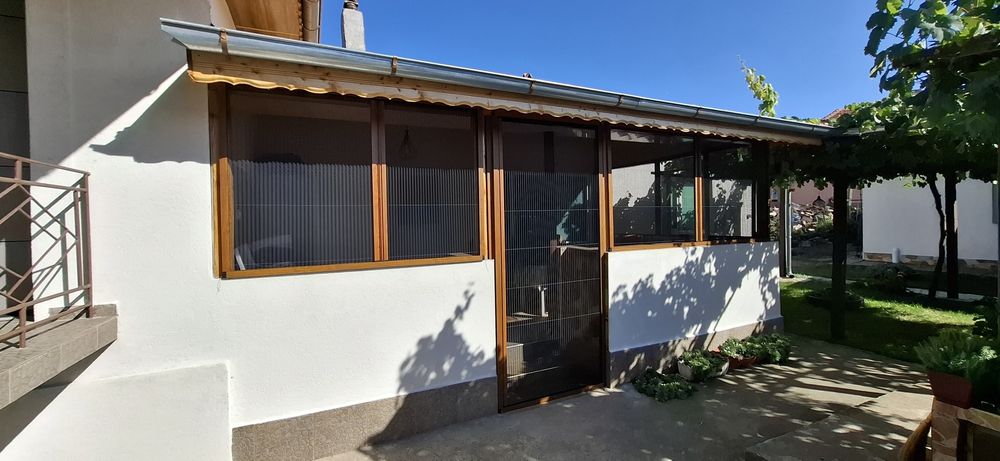 Плисе комарници: Квинтeсенцията на модерната защита