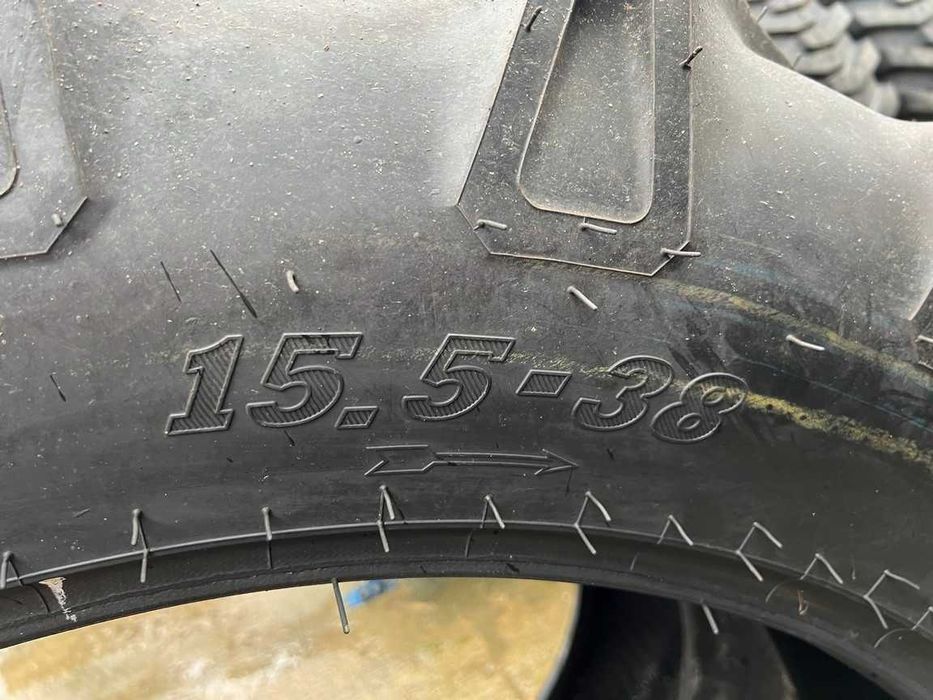 15.5-38 anvelope noin pentru tractor spate cu 14 pliuri marca MRL
