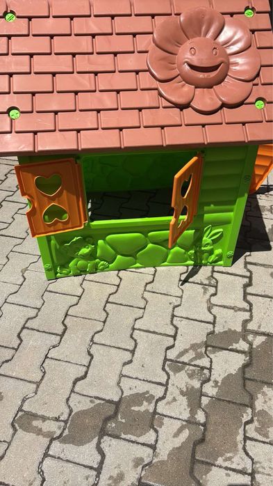 Продавам детска къща за игра
