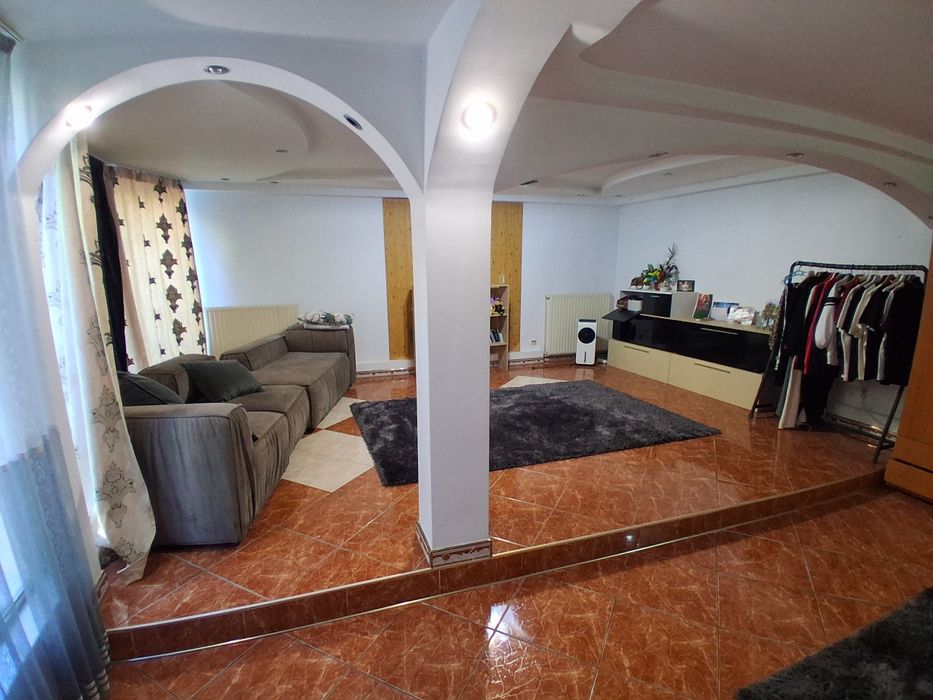 Casa de vanzare.