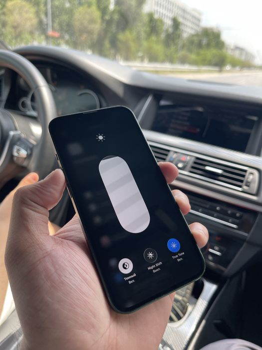 IPhone 13 128Gb зеленый