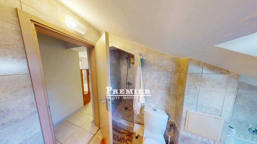 Продава се Къща в к.к. Слънчев бряг - 340 кв.м за 1343 €/кв.м - Снимка #11