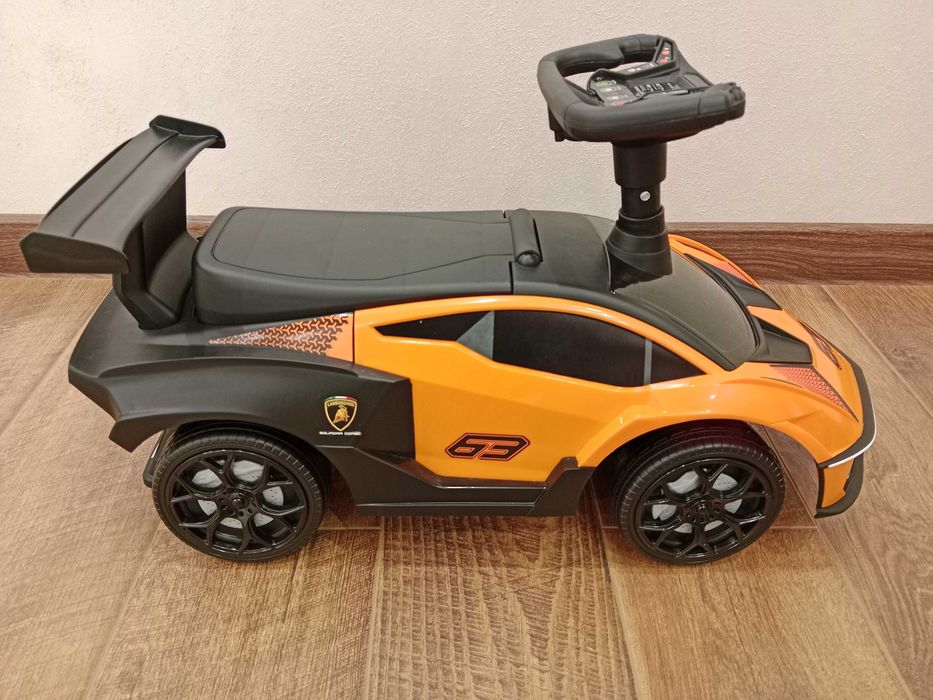 Детская машинка каталка