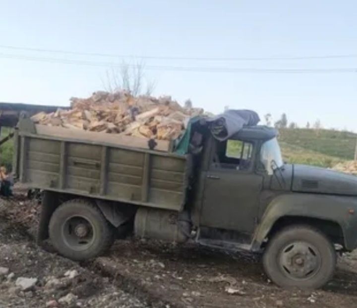 Даставка  дров  зил полный