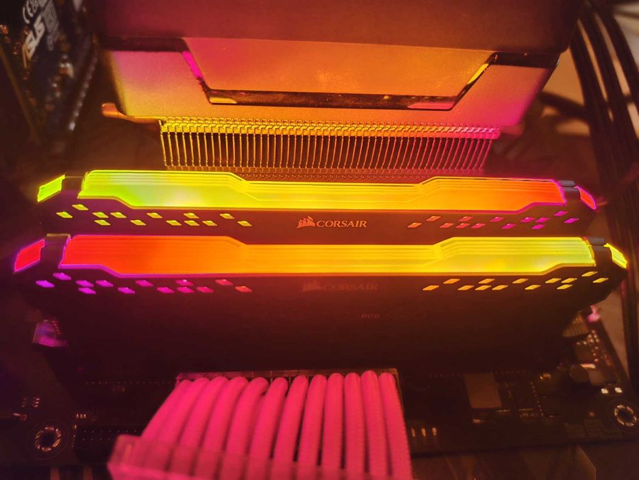 Рам памет Corsair Vengeance RGB PRO 16GB (2x8GB) DDR4 3600MHz
