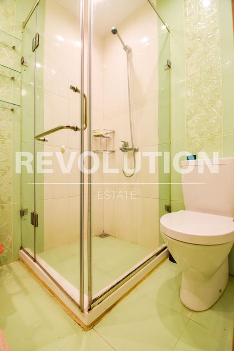 Дава се под наем Тристаен апартамент в София, Център - 91 кв.м за 960 € - Снимка #9