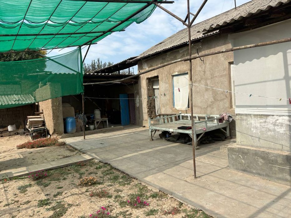 Продается участок на Уртасарайе расположен в 25 км от города