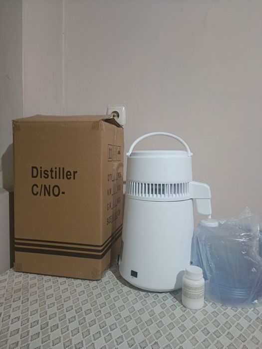Дистиллятор (1л ч новый)