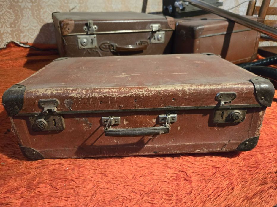 Ретро куфари в много добро състояние