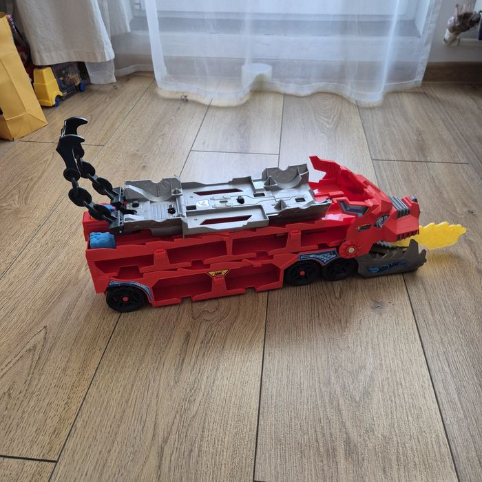 Set de joacă 2 in 1 Hot Wheels City - Ultimate Dual Dragon Hauler