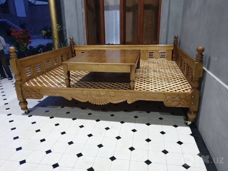 Suri Tapchan Karavat