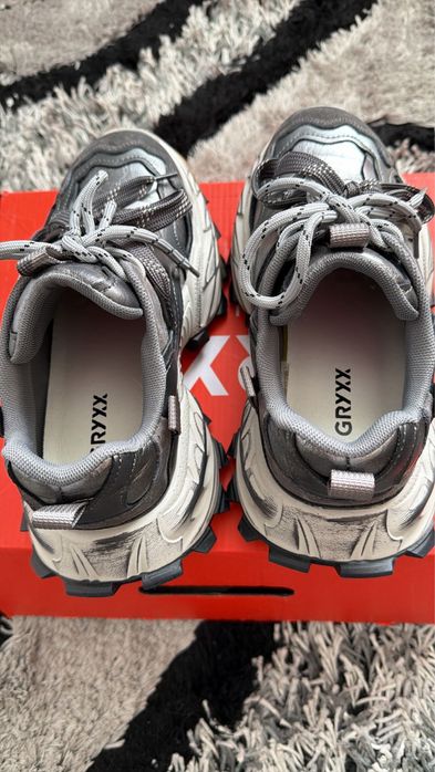Adidasi gryxx noi