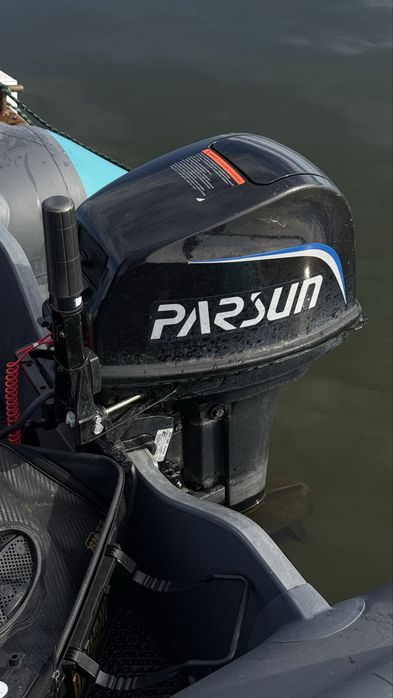 Продам лодку Reef Scat 390