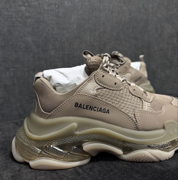 Balenciaga triple s bej