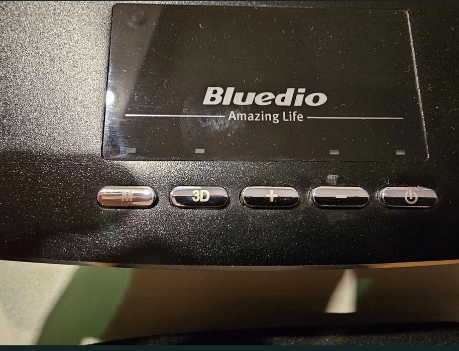Boxa portabila Bluedio, cu constructie solida premium

Cu cablu de încărcare micro- USB.

Trimit în țară prin poștă sau