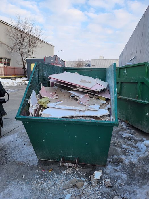 Transport moloz inchirieri container deseuri constructii