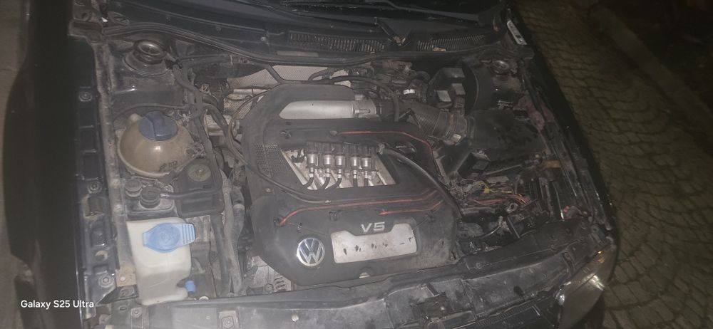 VW Bora 2.3 Vr5 150кс комби На части