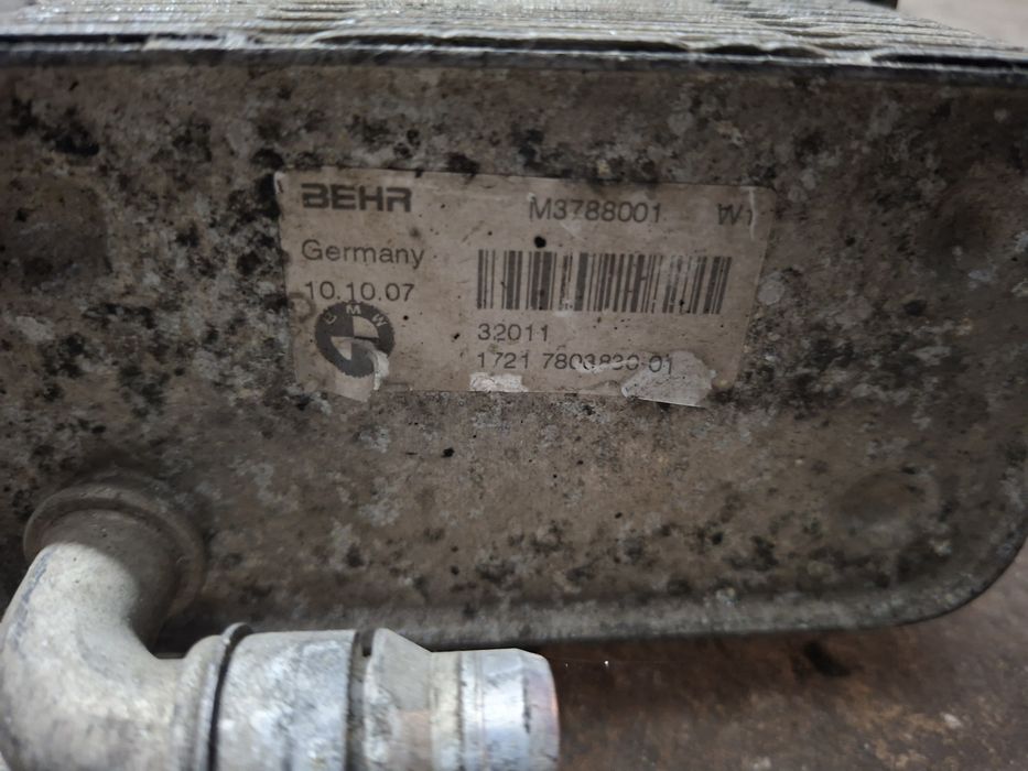 Termoflot răcitor ulei cutie BMW E60 E61 E63 E64 E65 E83 Cod 7803830