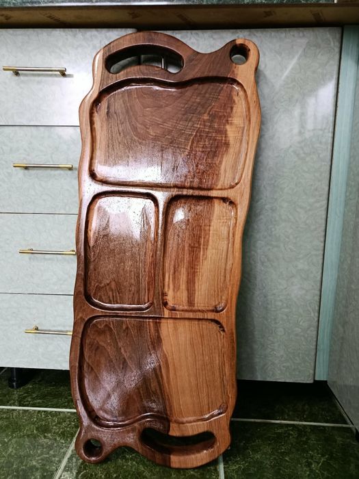 Platouri/tocătoare din lemn masiv de nuc