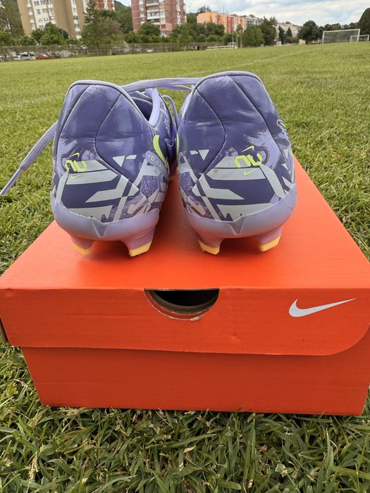 Футболни обувки Nike 38,5/39 номер