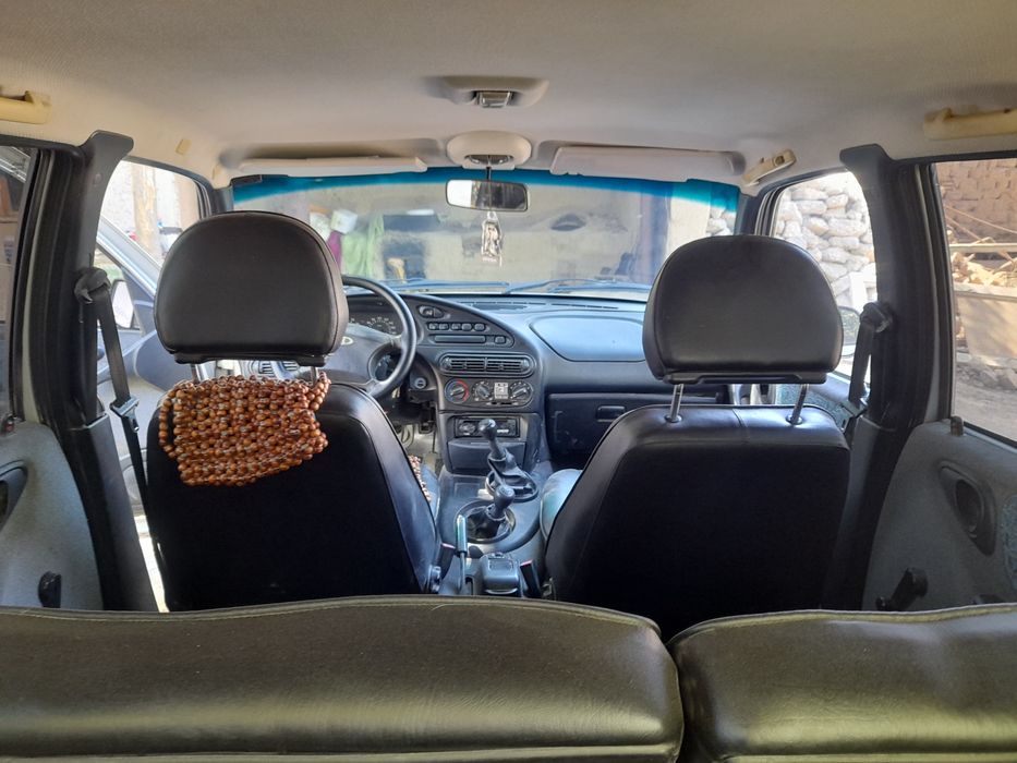 Chevrolet Niva 2004
