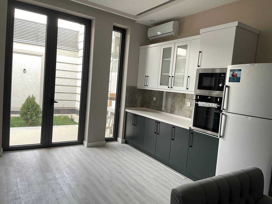 СРОЧНО!!! сдаётся дом на Центр Луночарского ( н134 )